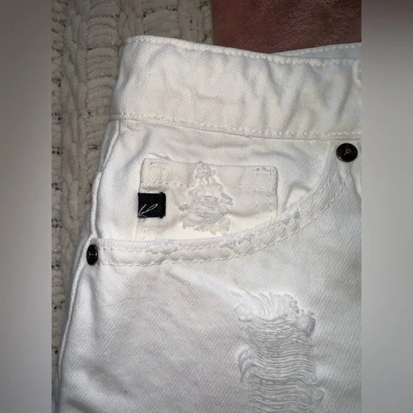 KanCan denim shorts NWOT - Picture 4 of 6